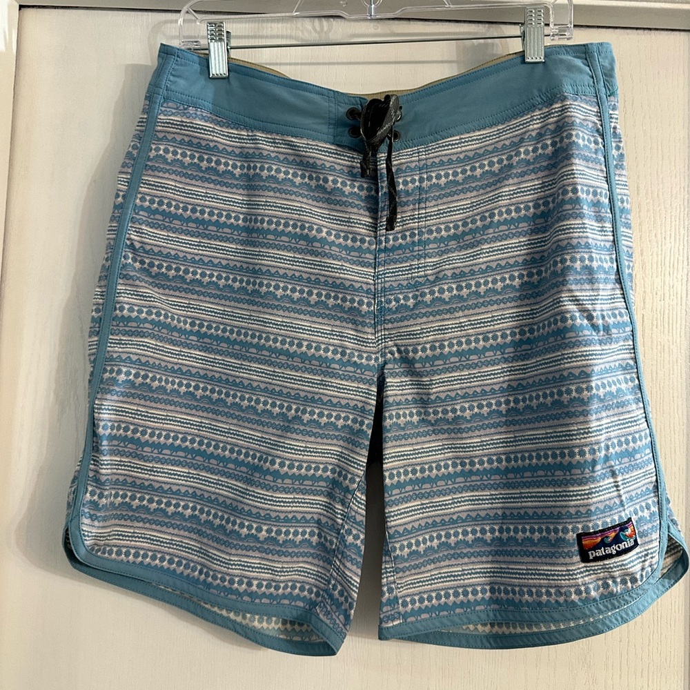 Patagonia Light Blue and White Patterned Men's Swim Board Shorts
